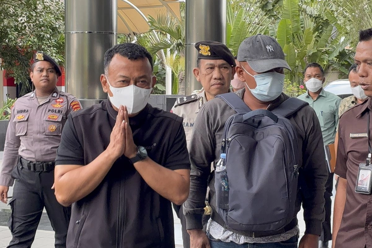 Uang Suap untuk Bupati Ponorogo Diterima Lewat Saudara dan Ipar