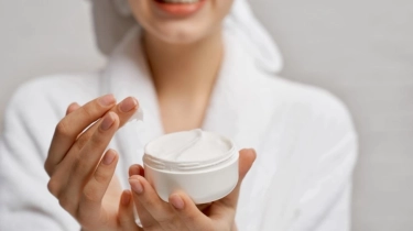 5 Pelembap Mengandung Vitamin C Bagi yang Ingin Hempas Flek Hitam, Bikin Wajah Cerah