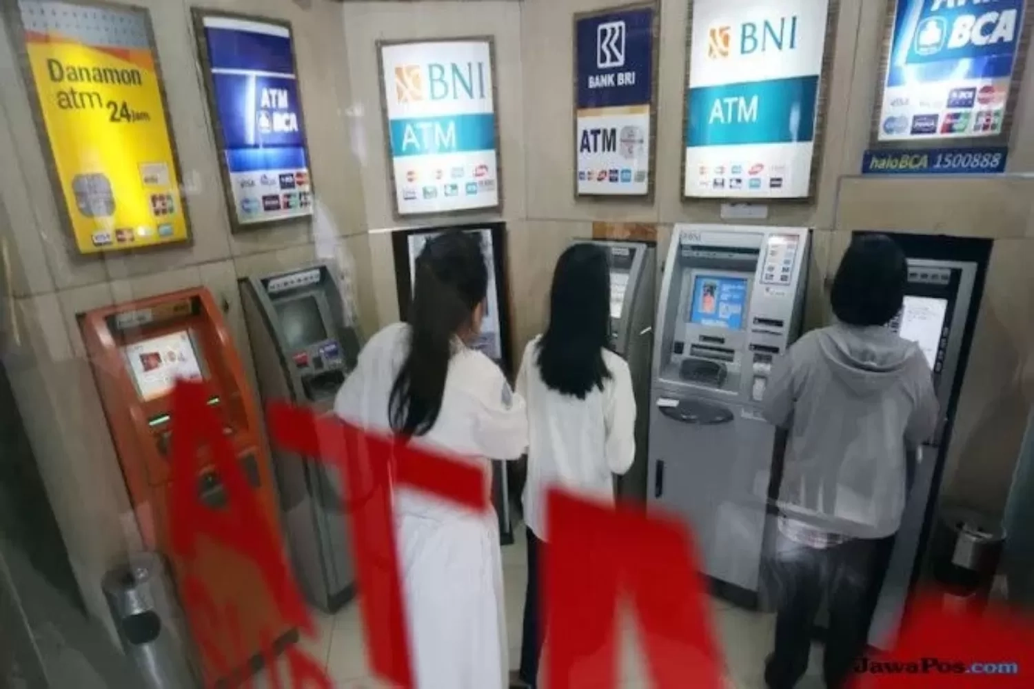 Jangan Panik! Saldo Bansos Muncul di ATM, Tapi Tak Bisa Ditarik? Ini Penjelasannya
