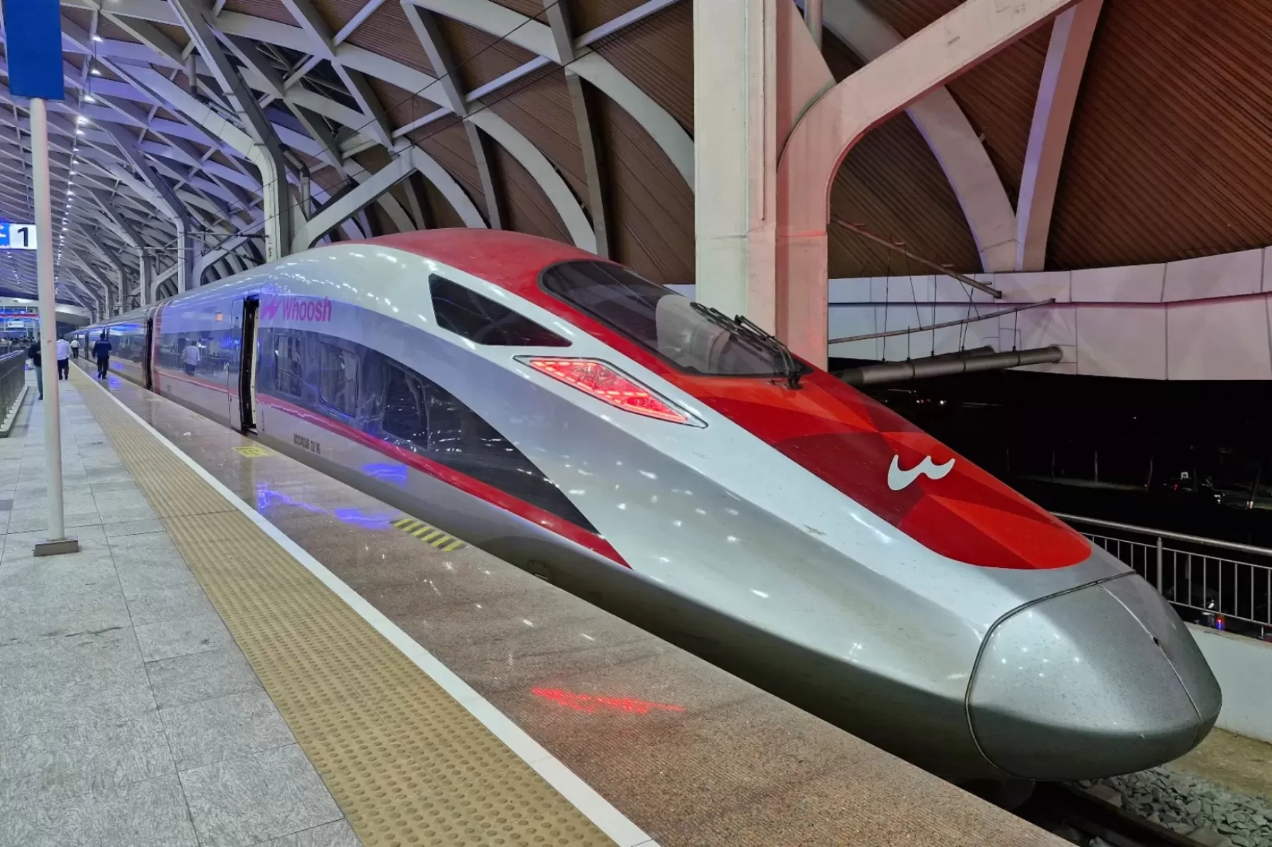 Patungan Bayar Utang Whoosh: Danantara Sisi Operasional, Pemerintah Infrastruktur