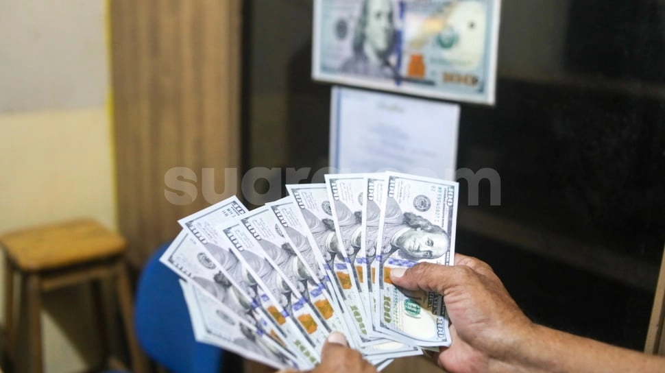 Rupiah Tembus Rp 16.700 tapi Ada Kabar Baik dari Dalam Negeri
