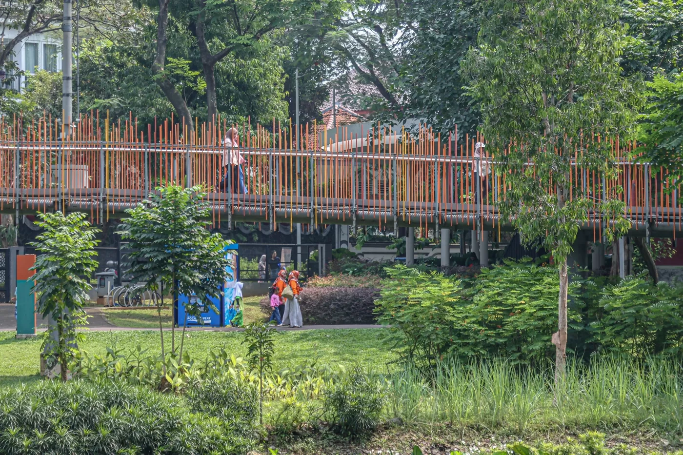 5 Rekomendasi Taman di Jakarta Selatan yang Mudah Dijangkau dengan Transportasi Umum