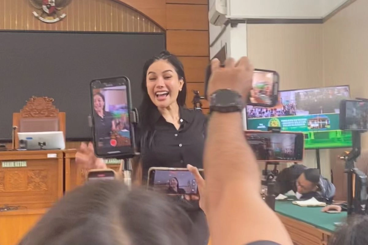 Kenapa Nikita Mirzani Tetap Bisa Live Jualan dari Dalam Rutan?