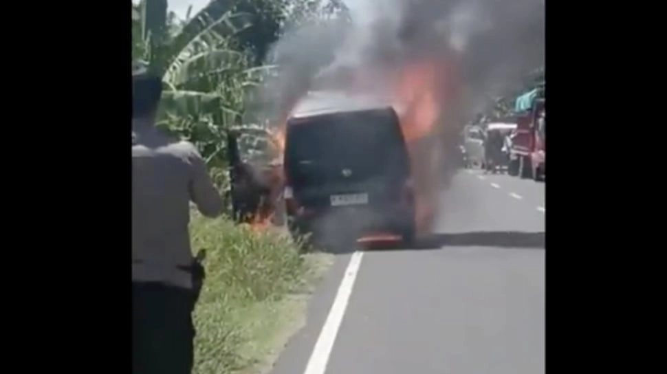 3 Fakta Mobil Bank Bawa Uang Rp 4,6 Miliar Terbakar Habis