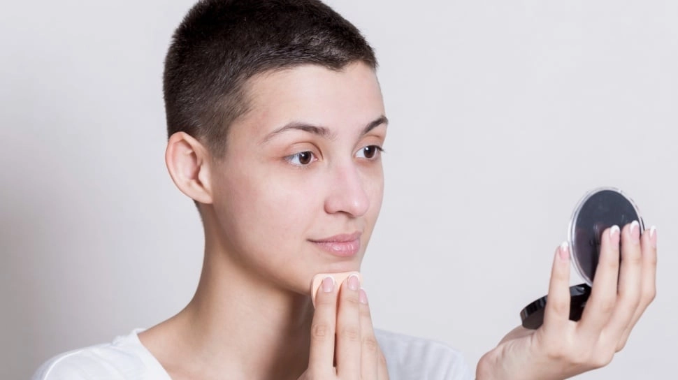 7 Rekomendasi Bedak Padat untuk Kulit Kering dan Kusam agar Melembapkan