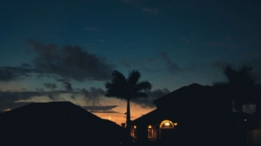 Hari Ini Apakah Malam Jumat Kliwon? Intip Weton Kalender Jawa 14 November 2025