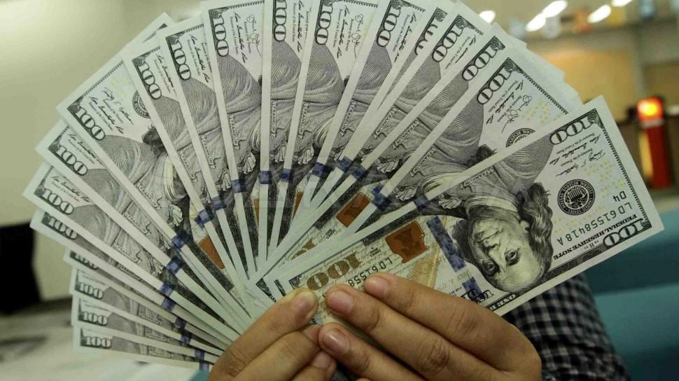 Waduh, Rupiah Jadi Paling Lemah di Asia Lawan Dolar Amerika Serikat