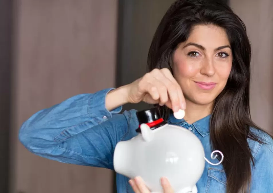 Bukan Sekadar Irit, Ini 5 Manfaat Hidup Hemat yang Bikin Keuangan Stabil dan Jiwa Tenang