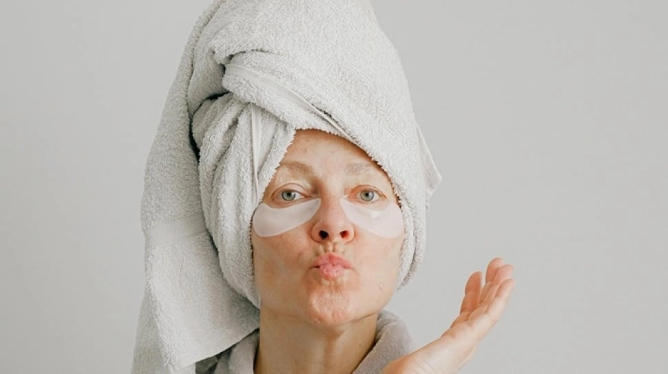 7 Krim Malam Terbaik untuk Menyamarkan Flek Hitam, Cocok buat Usia 40-an