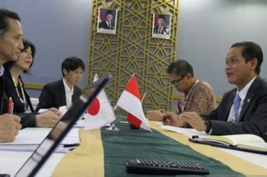 Hanif Faisol Bertemu Menteri Lingkungan Hidup Jepang di COP30, Lanjutkan Kerja Sama Perdagangan Karbon