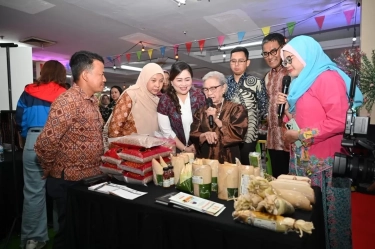 Transaksi UMKM Tembus Rp 1,2 Miliar pada Hari Pertama Pembukaan Pertamina SMEXPO Jakarta 2025 di Blok M Hub