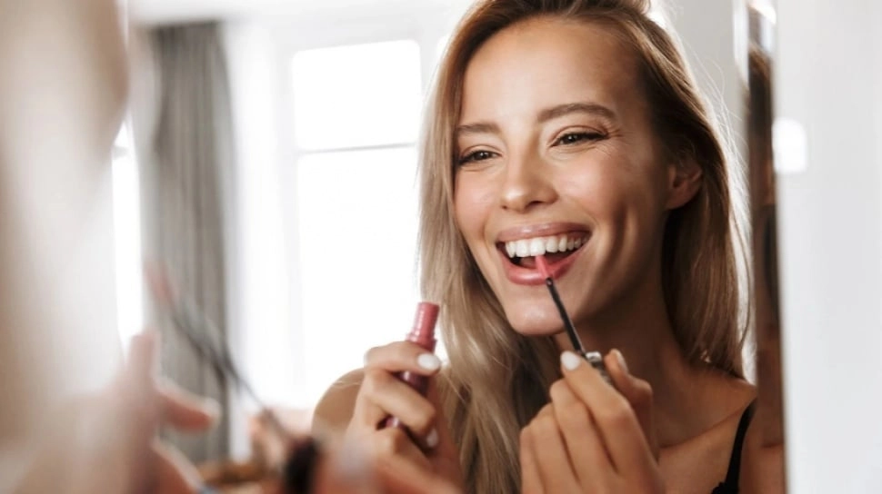 5 Rekomendasi Lipstik Nude untuk Kulit Sawo Matang, Cocok Buat Make Up Natural Tanpa Bikin Pucat