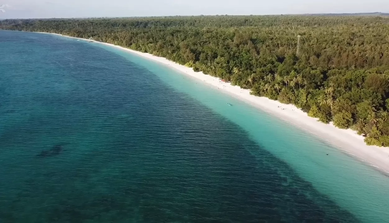 5 Destinasi Wisata Terbaik di Maluku: Surga Timur dengan Pesona yang Tak Terlupakan