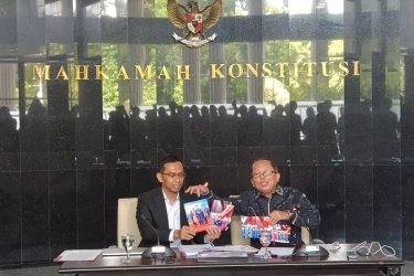 Ijazah Doktor Dituduh Palsu, Arsul Sani Bongkar Perjalanan Studinya dari Skotlandia ke Polandia