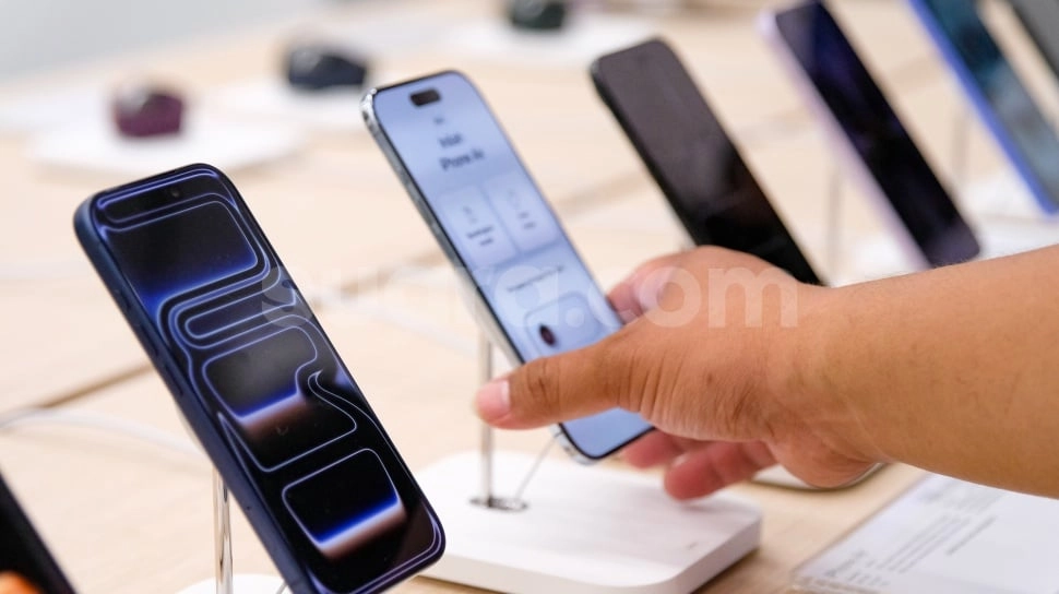 500 Ribu Unit iPhone 17 Series Tenggelam di Lautan, Netizen: Dugong Duluan yang Pake!