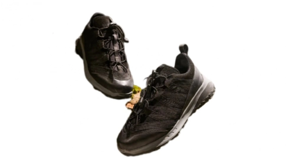 5 Pilihan Sepatu Running Lokal Terbaik Mirip Salomon, Kuat di Segala Medan