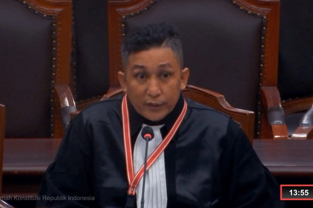 Momen Firdaus Oiwobo di MK: Suruh Lepas Toga hingga Salah Sebut Nama Ketua MA