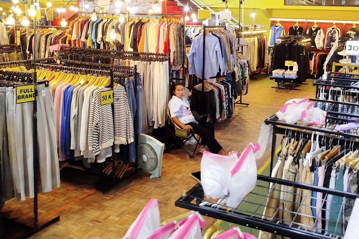 Pedagang Thrifting Curhat ke DPR, Minta Usahanya Dilegalkan