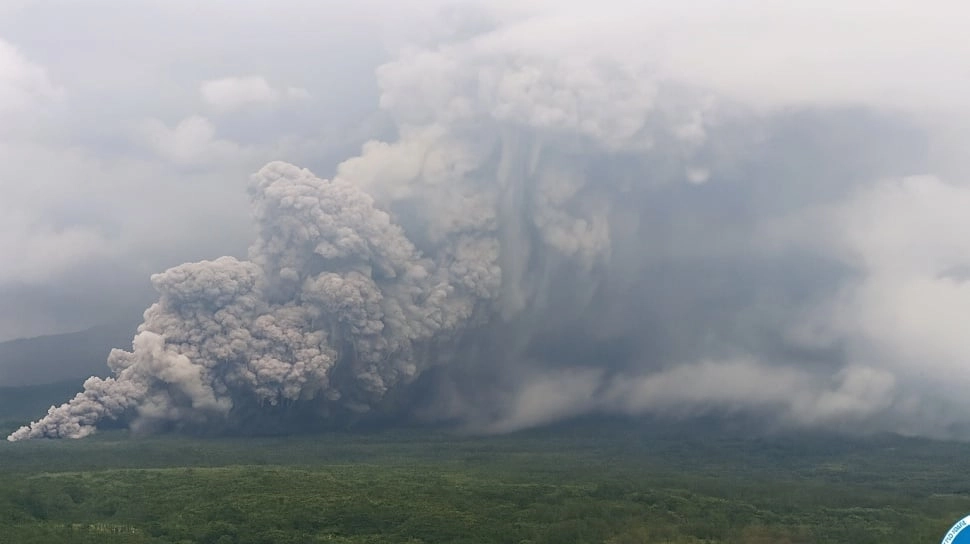 Semeru Status Awas! Jalur Krusial Malang-Lumajang Ditutup Total, Polisi Siapkan Rute Alternatif