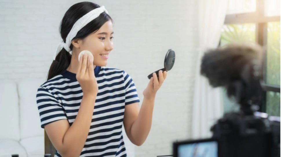 Tips Memilih Cushion yang Tepat untuk Berbagai Warna Kulit