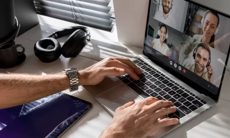 5 Tips Aman Bekerja di Luar Negeri, KDM: Siapkan Mental Biar Tidak Merepotkan Banyak Orang