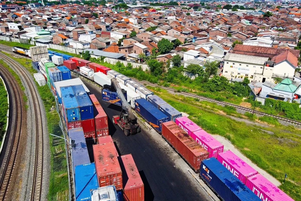 Kawasan Ronggowarsito Semarang Dikembangkan jadi Integrated Logistics Hub, Biaya Logistik Nasional Turun 30 Persen