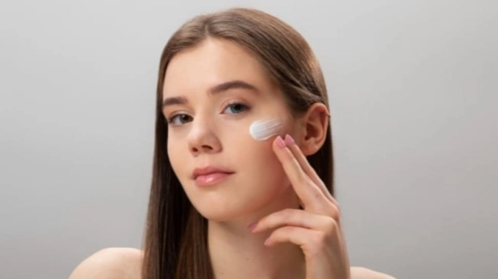 5 Rekomendasi Sunscreen di Alfamart untuk Remaja, Bisa Mencerahkan Wajah