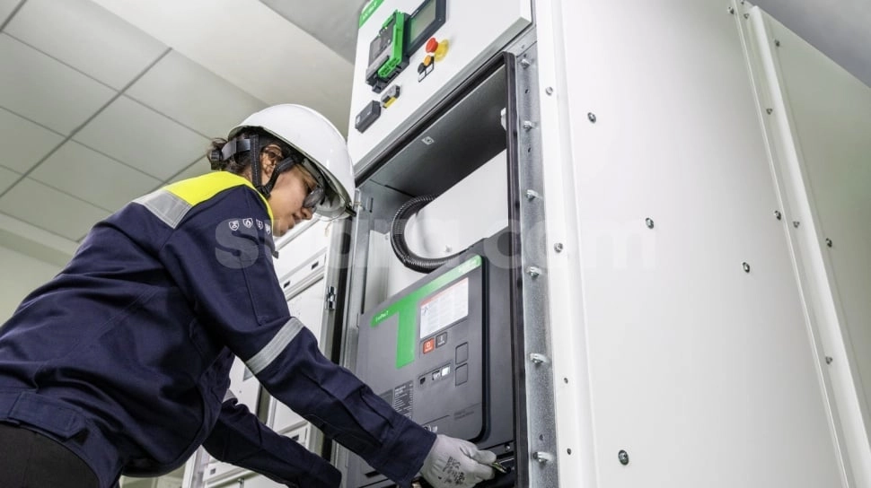 Tips Efisiensi Bisnis dengan Switchgear Digital, Tekan OPEX Hingga 30 Persen