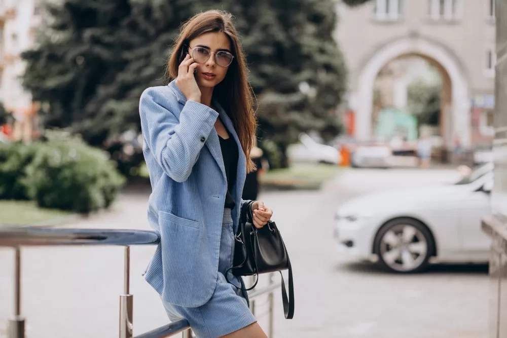 Tampak Biasa tapi Kayanya Luar Biasa: 10 Tanda Orang Berduit yang Tidak Suka Pamer