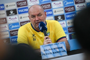 Alasan Persib Bandung Belum Perpanjang Kontrak Bojan Hodak