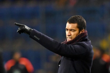 Media Inggris Sebut Giovanni van Bronckhorst Jadi Kandidat Pelatih Timnas Indonesia