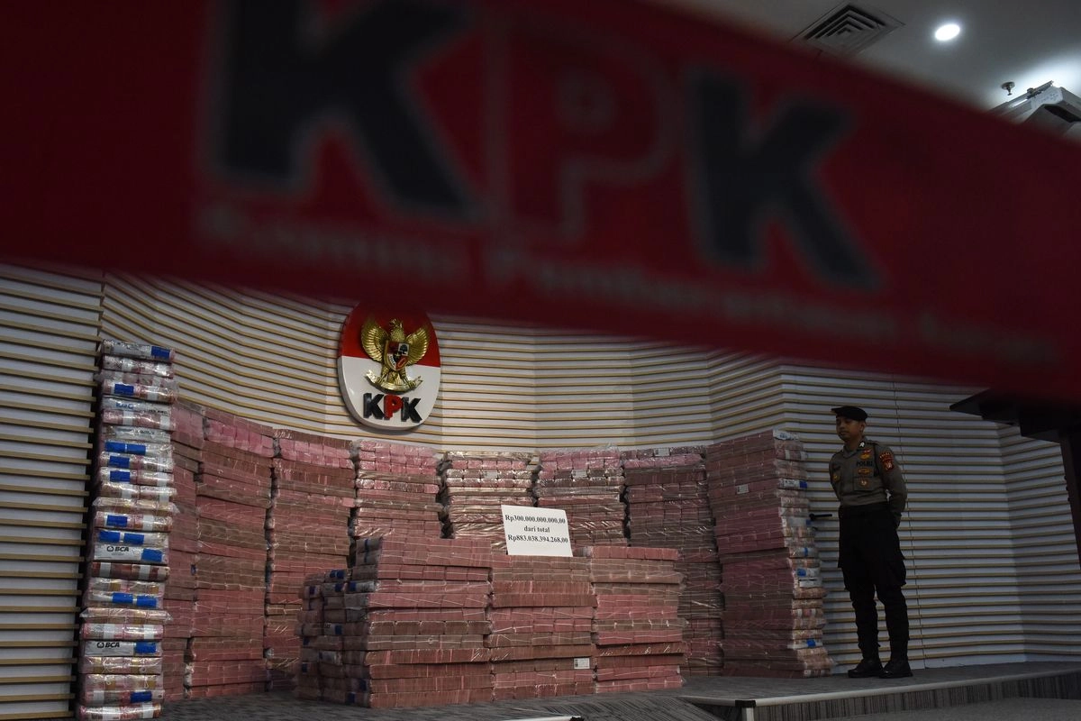 Pamer Uang Korupsi, Judi Online dan Narkoba: Prestasi atau Kotak Pandora?