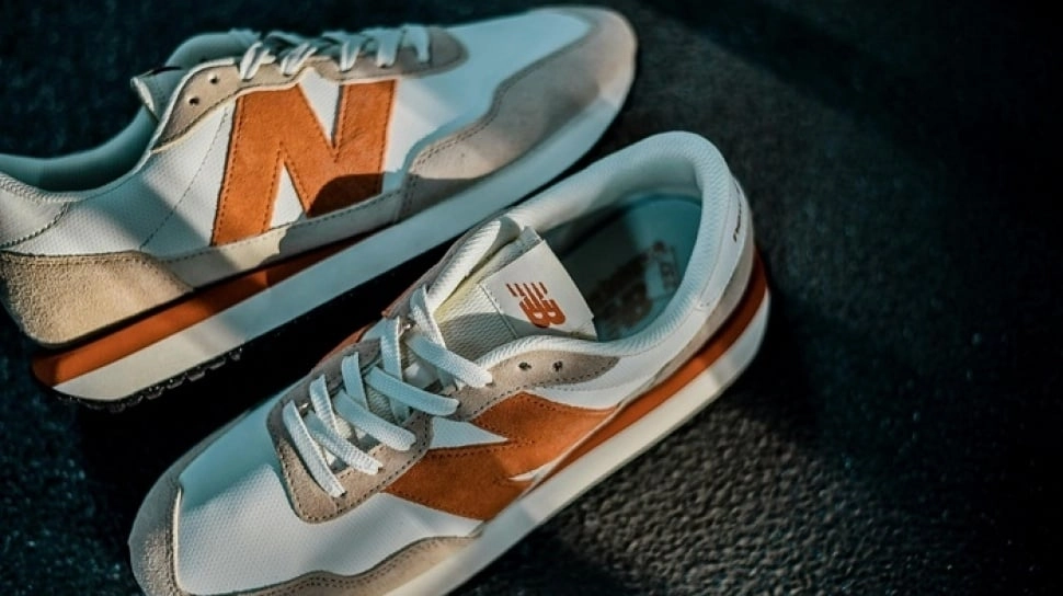 Terpopuler: Diskon 70 Persen Sepatu New Balance, Cara Cek NIK KTP Penerima Bansos 2025
