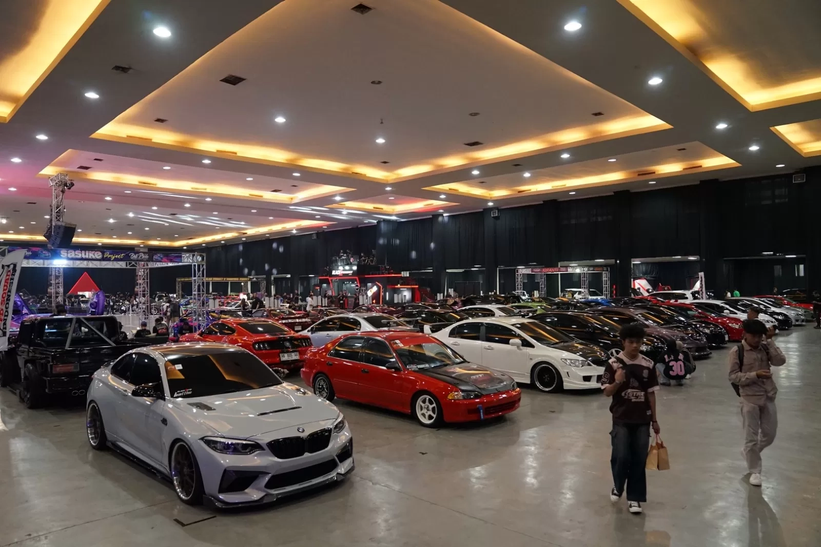 Ratusan Mobil Modifikasi Blackauto Battle Rebutkan Tiket Tokyo Auto Salon Awal Tahun Depan
