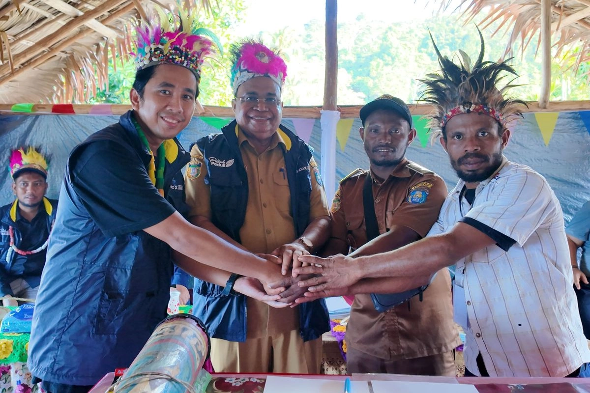 Hadirkan Listrik EBT 24 Jam di Ausem Papua, Pelindo: Bukan Sekadar Energi, Tapi Pertumbuhan Ekonomi