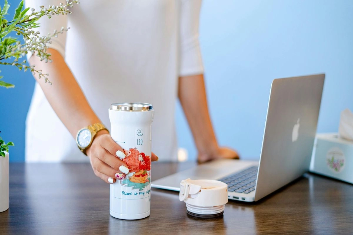 Mengapa Tumbler Seakan Mencerminkan Status Sosial Seseorang? Sosiolog Jelaskan Alasannya