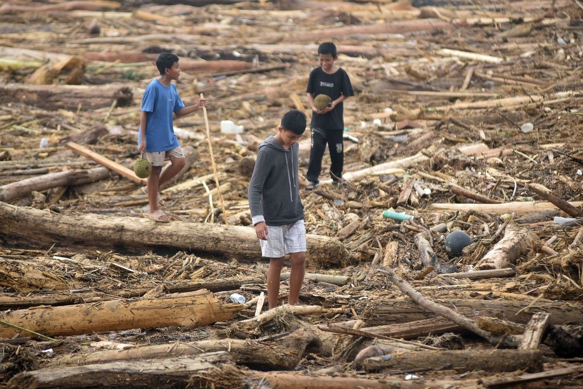 Pemerintah Didesak Investigasi Penyebab Banjir dan Longsor di Sumatera