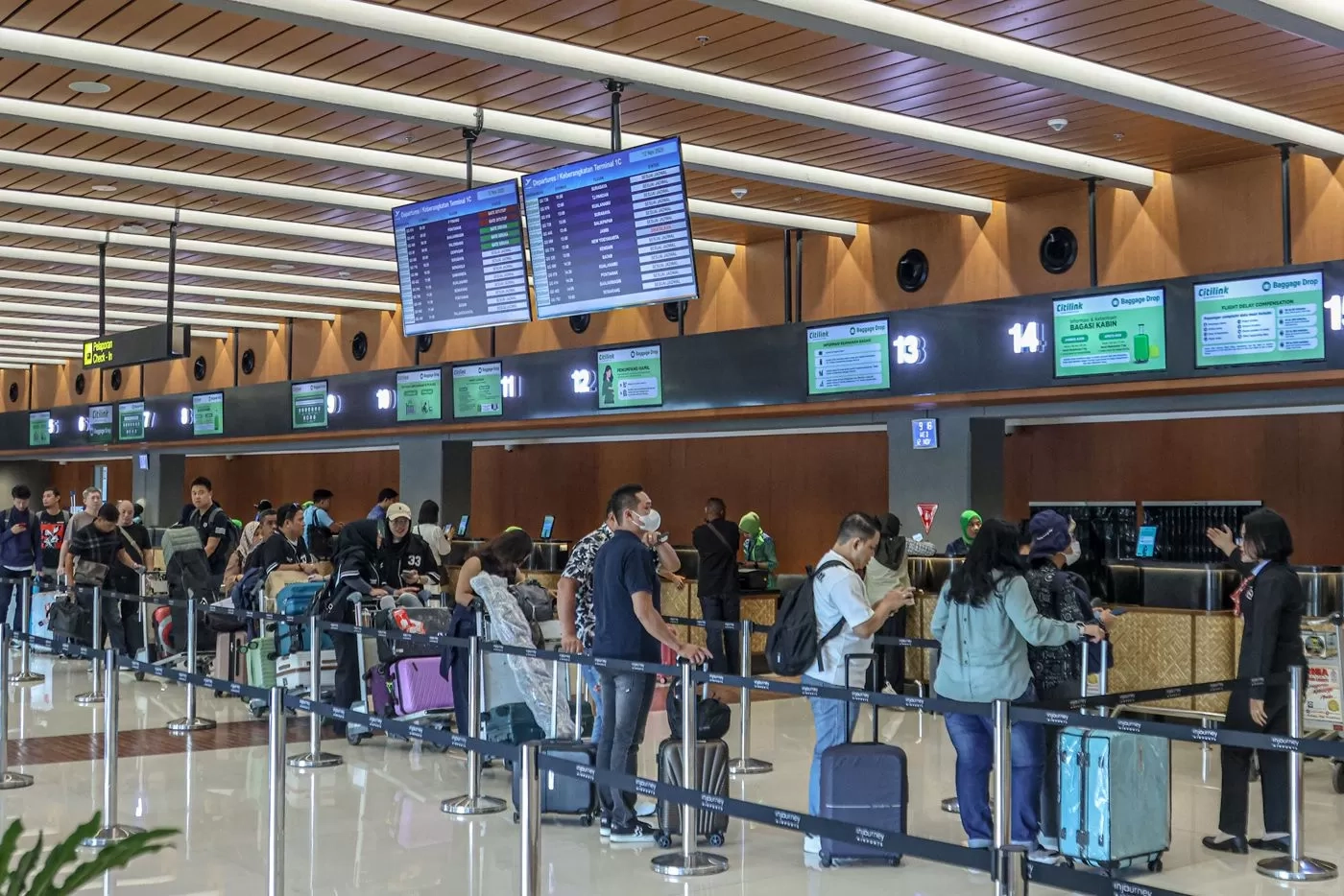 Pilihan Tiket Pesawat Semarang–Makassar untuk Akhir Tahun: Panduan Lengkap buat Liburan Nataru