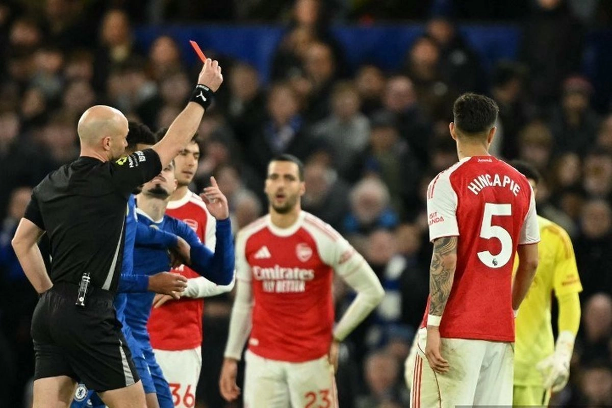 Chelsea Vs Arsenal 1-1: Caicedo Kartu Merah, Maresca Pertanyakan Keputusan Janggal Wasit