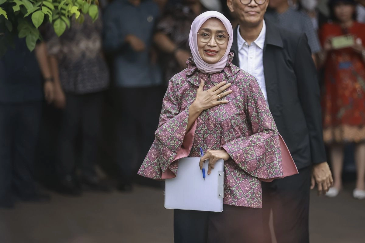 Ironi Menilai Strategi Bisnis dengan Timbangan Rongsok