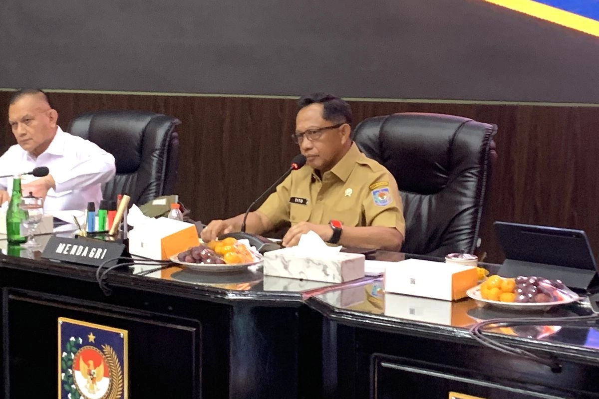 Mendagri Bakal Investigasi Asal Kayu Gelondongan di Banjir Sumatera