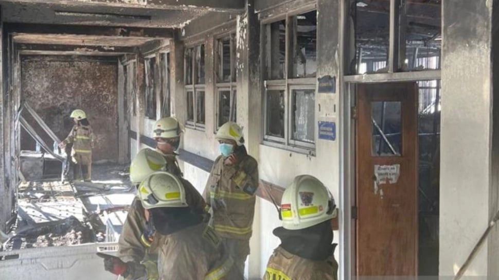 Detik-detik Menegangkan Kebakaran RS Pengayoman Cipinang: Alarm 'Meraung', 28 Pasien Dievakuasi