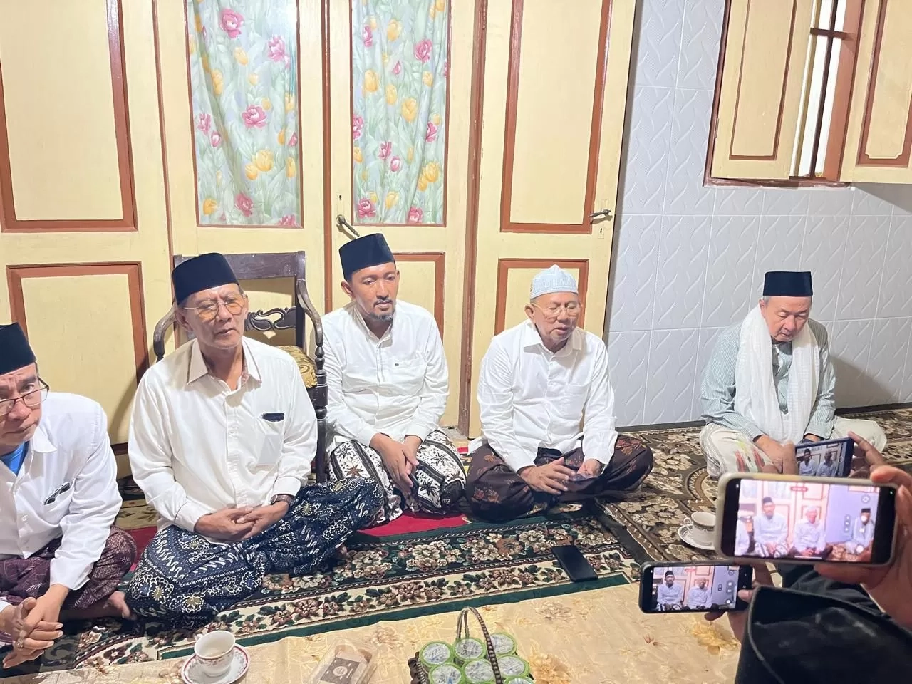 Di Tengah Kisruh PBNU, Ulama NU dan Kiai Pesantren Berkumpul di Madura, Ada Apa?