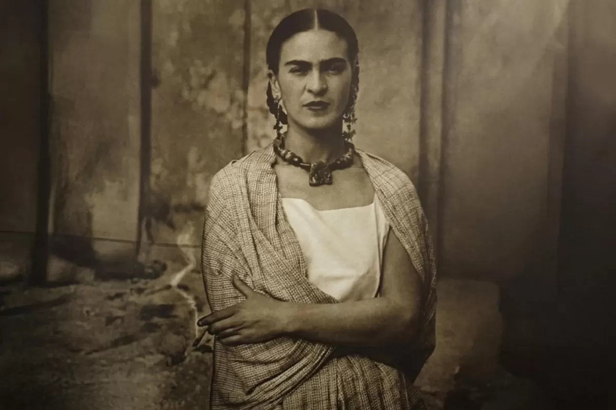 Frida Kahlo: Suara Perempuan yang Mengguncang Dunia Seni Modern