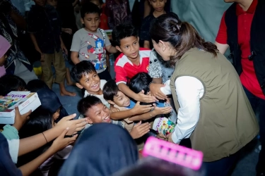 Pulihkan Trauma, Komdigi Dirikan Posko Dukungan Psikososial untuk Anak Terdampak Banjir di Sumatera