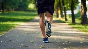 Jangan Sampai Cedera! Ini 5 Cara Membedakan Sepatu Running Ori dan KW
