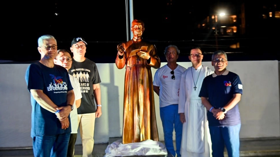 Ketika Patung Bruder Honoratus Jadi Simbol Integritas yang Menyatukan Komunitas Alumni