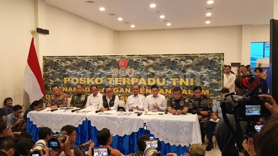 Pakai Citra Satelit, Pemerintah Buru Terduga di Balik Kayu Gelondongan Banjir Sumatra