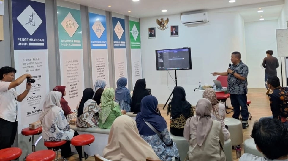 Rumah BUMN Telkom Dorong Digitalisasi UMKM Pekalongan Naik Kelas dengan Teknologi AI
