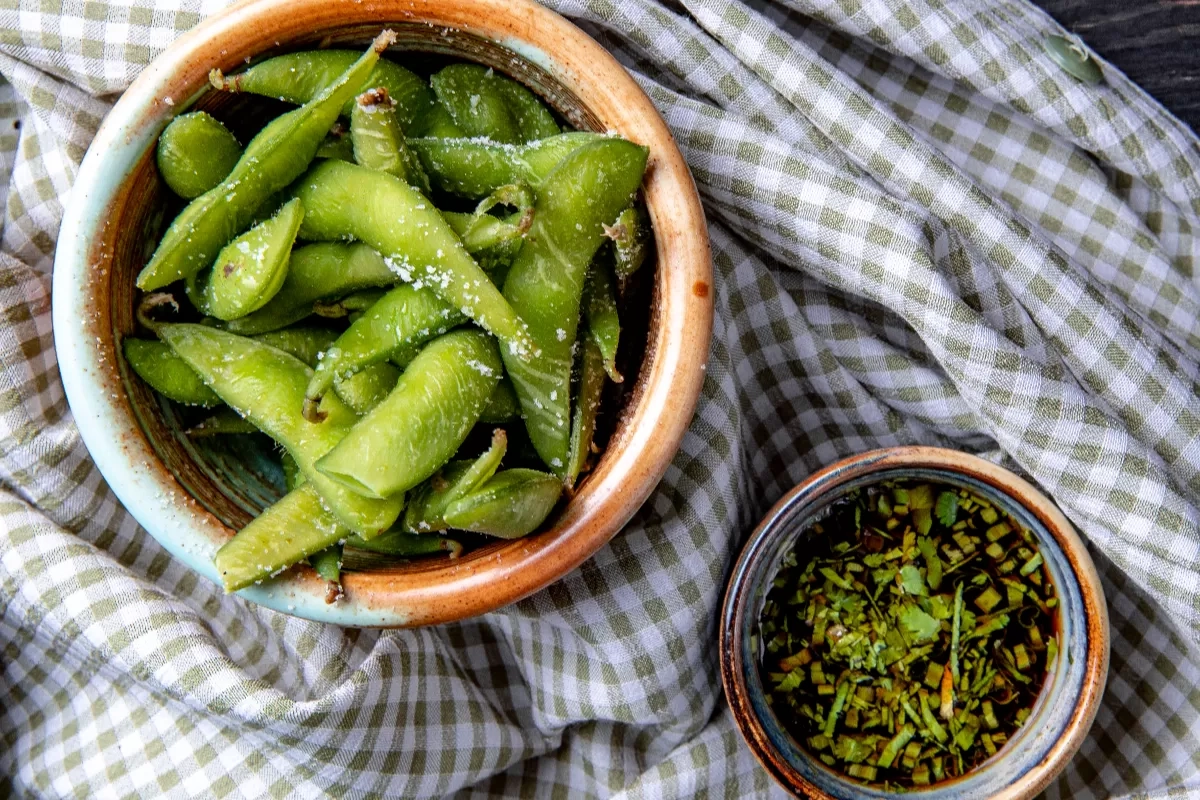 Edamame: Camilan Jepang yang Sedang Naik Daun dengan Segudang Manfaat Kesehatan